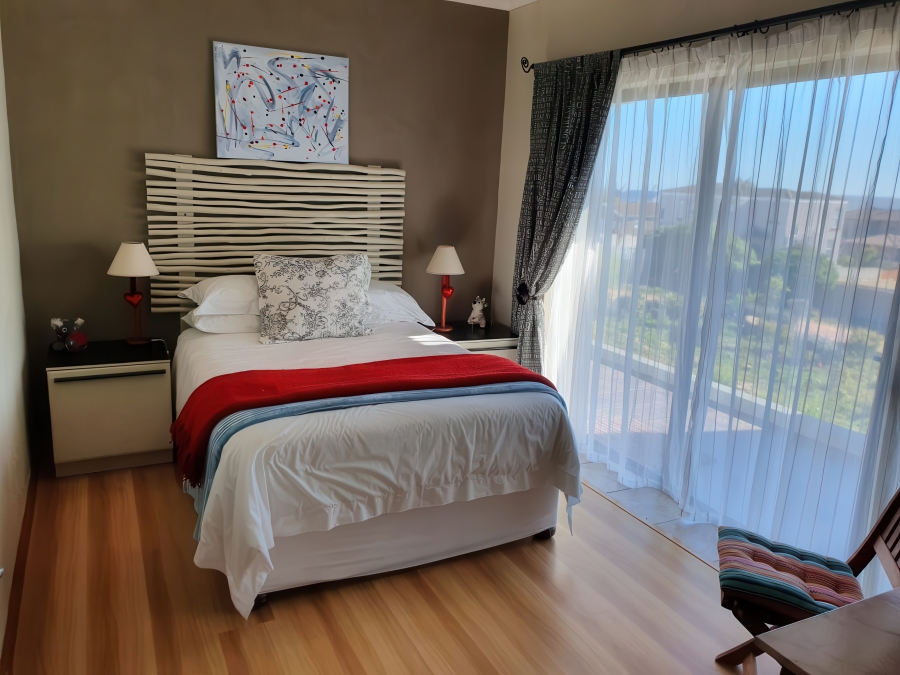 4 Bedroom Property for Sale in Myburgh Park Western Cape